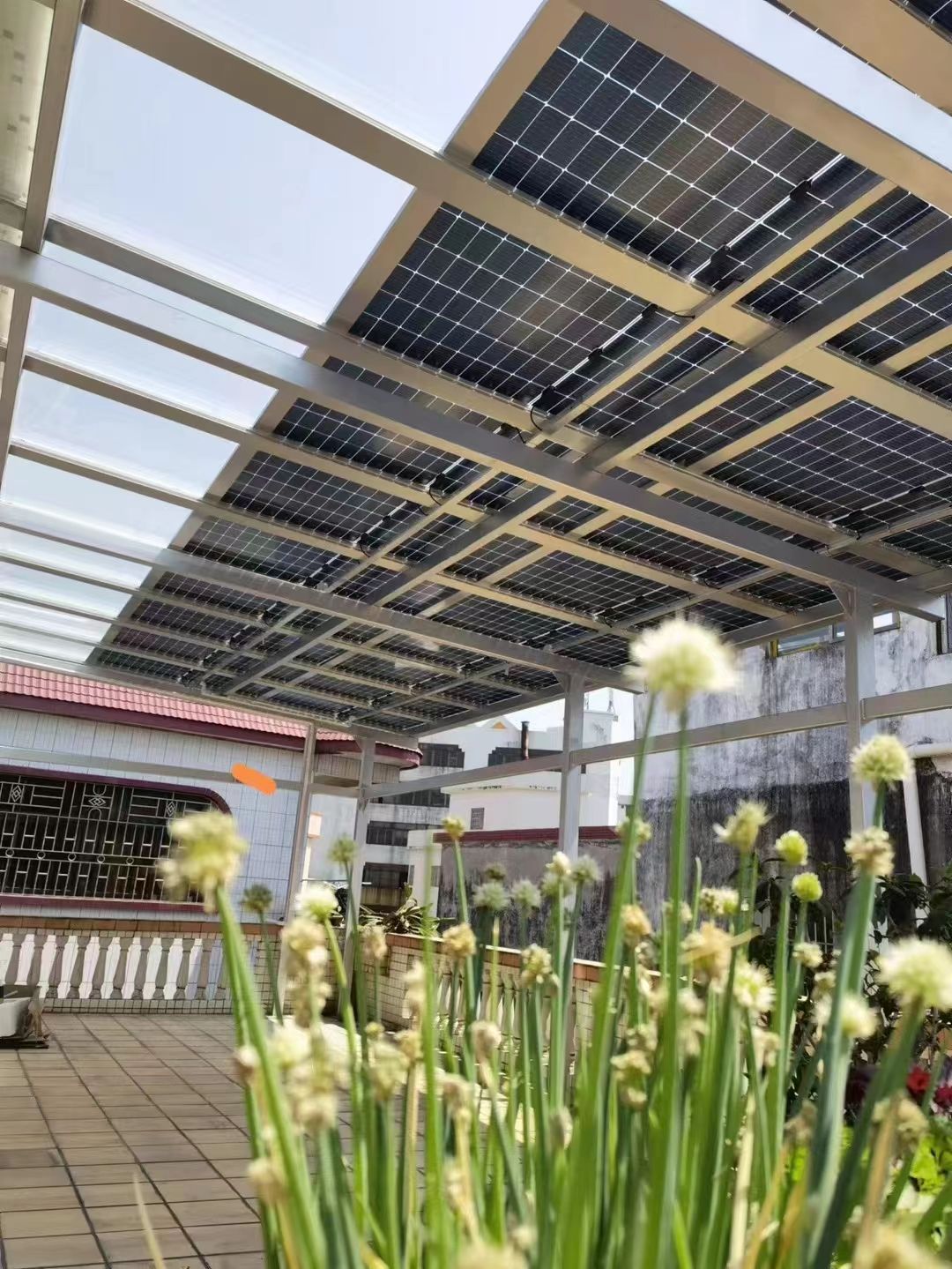 灌云别墅家用屋顶太阳能发电系统安装